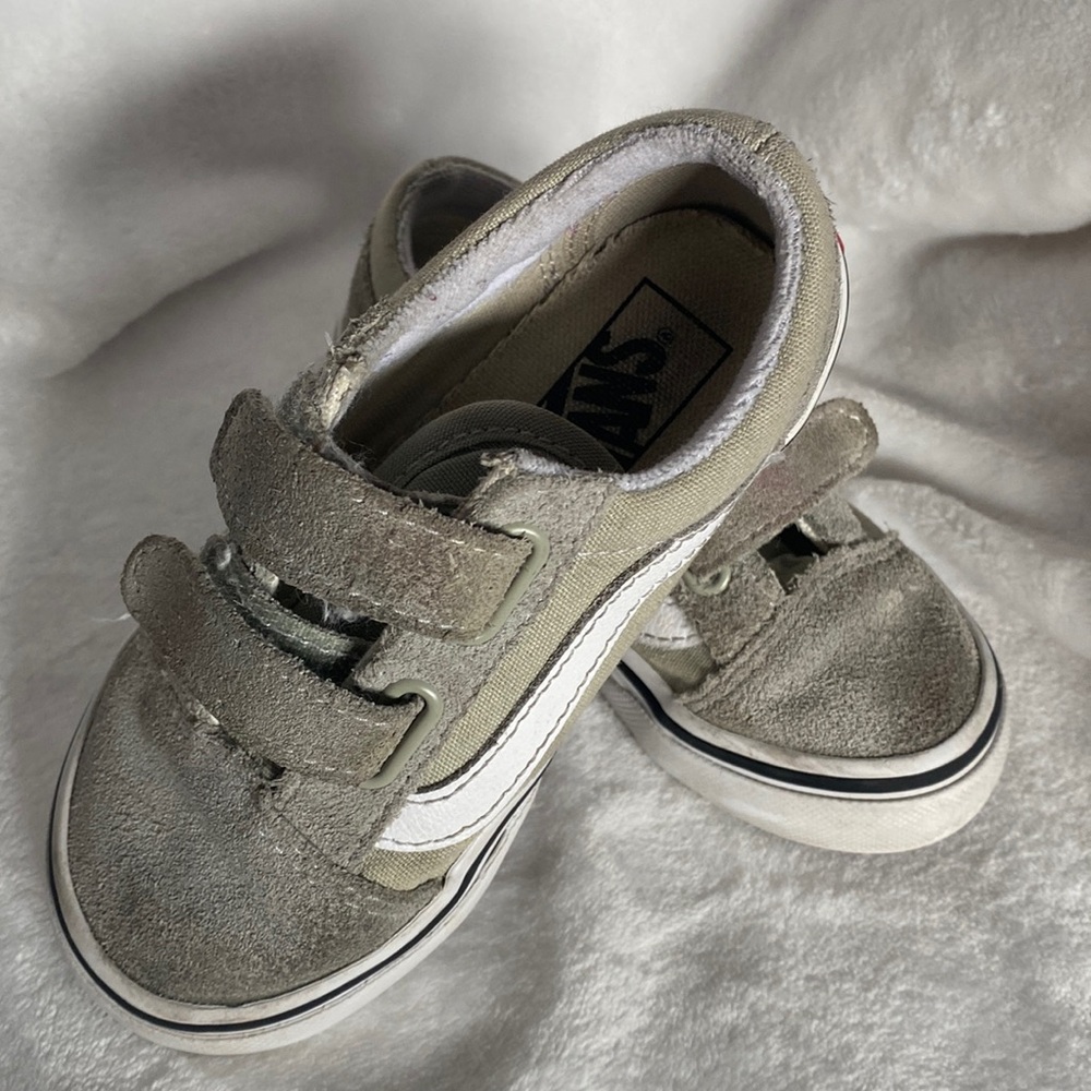 Vans Kids Sneakers in Gray and White